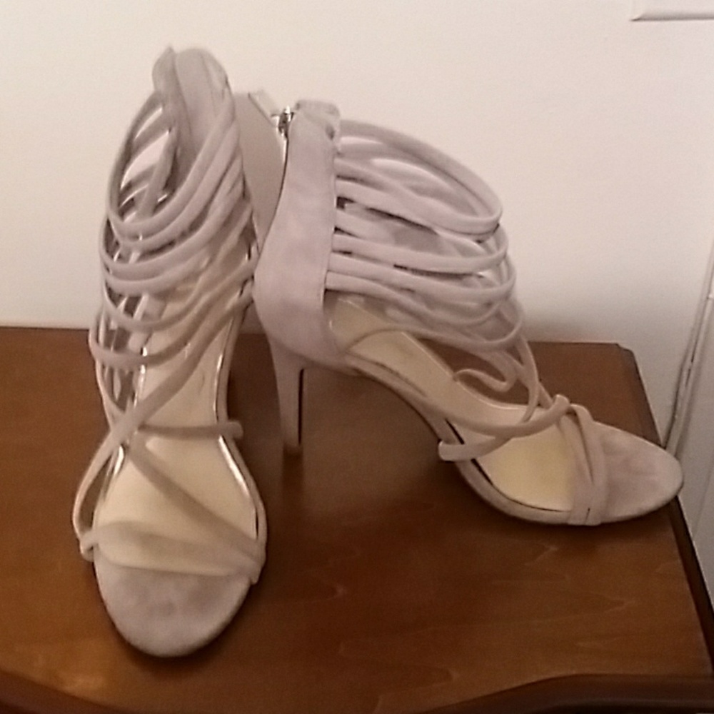 Ladies sandals